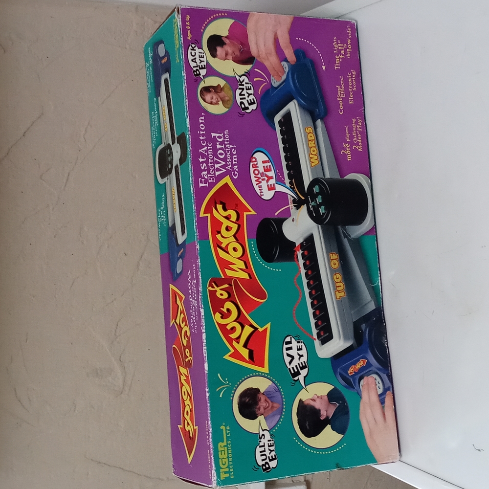 Vintage 1998 Tiger Electronics Tug Of Words Game